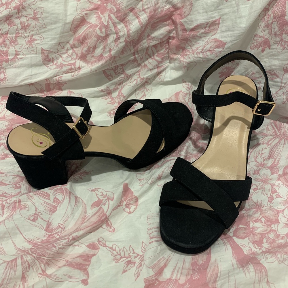 NWOT Chunky Suede Black Heels